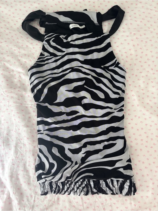 Ricki's Tops - Y2K zebra print bubble hem halter top​